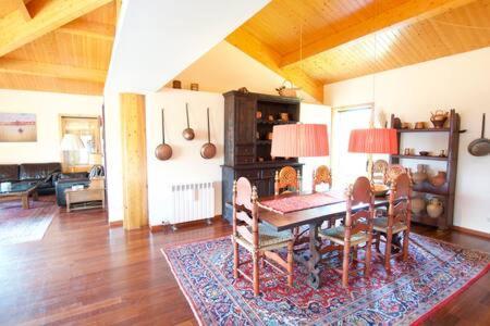 Guils de CerdañaImpresionant Xalet La Roca Forada公寓 外观 照片